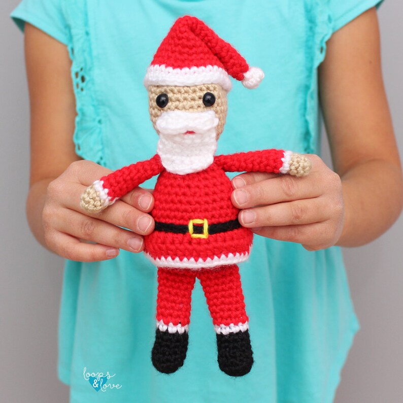 Mini Santa and Mrs. Claus Amigurumi Santa Amigurumi Mrs. Claus Amigurumi Christmas Amigurumi Holiday Crochet Crochet Ornament image 3
