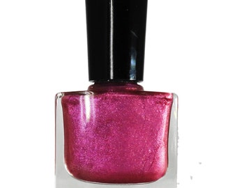 Scarlet O'Hara Nagellack: Irisierender Heißer Fuchsia Schimmer, Vegan Freundlich