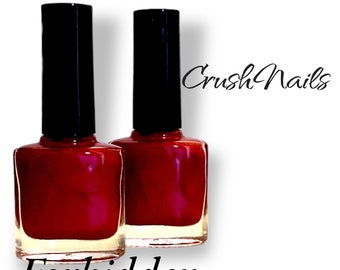 Forbidden tiefroter irisierender Glitzer-Nagellack