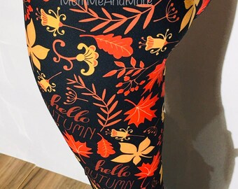 LulaRoe Tall and Curvy Leggings in 2023  Curvy leggings, Floral print  leggings, Leggings are not pants