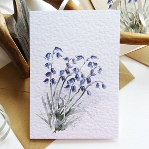 Kaartenset. Bloemenkaart. Bluebells - gevouwen blanco notitie- en wenskaarten - opties voor kaarttextuur - oorspronkelijk handgeschilderd