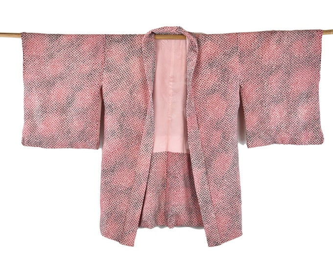 Cleaned Kimono Jacket/ Pink & Back with 3D Haptik / Vintage Haori / Shibori Batik / Silk Kimono Jacket  / Wearable Art / Short Kimono