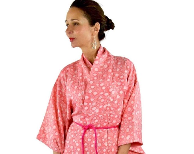 Japanese Hanami Kimono Robe in pink with silk belt / Sakura pattern / sexy dressing gown / Lounge Wear / small size