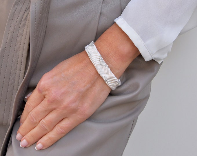 Bracelet "Nami", Japanese, made of Kimono Accessory, Wedding, White and Silver, Present, Japanese handcraft, up cycled Kimono Accessory