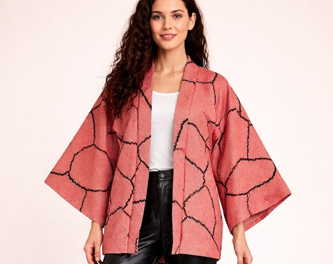 Japanese stylish Kimono Jacket in red made with Shibori Batik, Haori, Silk Kimono Jacket,  ships from Germany