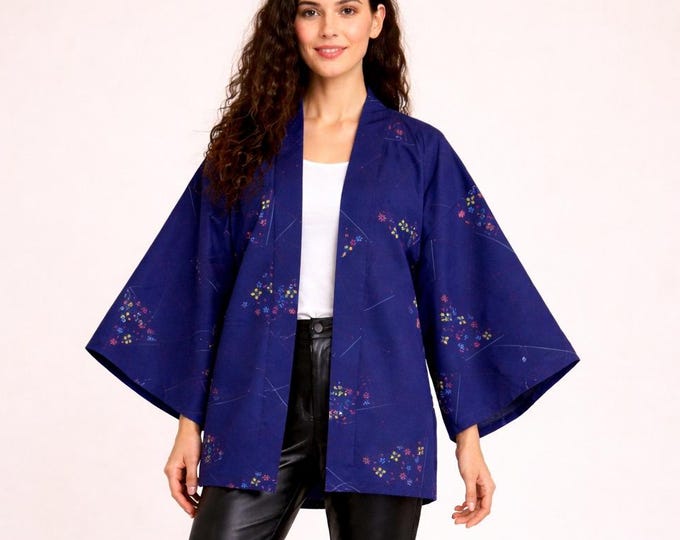 Japanese short Kimono Jacket in blue,  hand-sewn Haori, Kimono Jacket, KimonoMädchen / ships from Germany