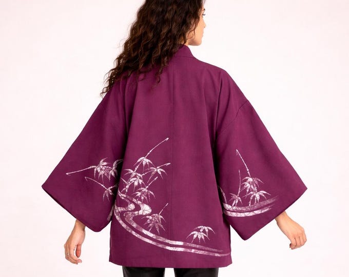 Japanese short Kimono Jacket in purple,  hand-sewn Haori, Kimono Jacket, KimonoMädchen / ships from Germany