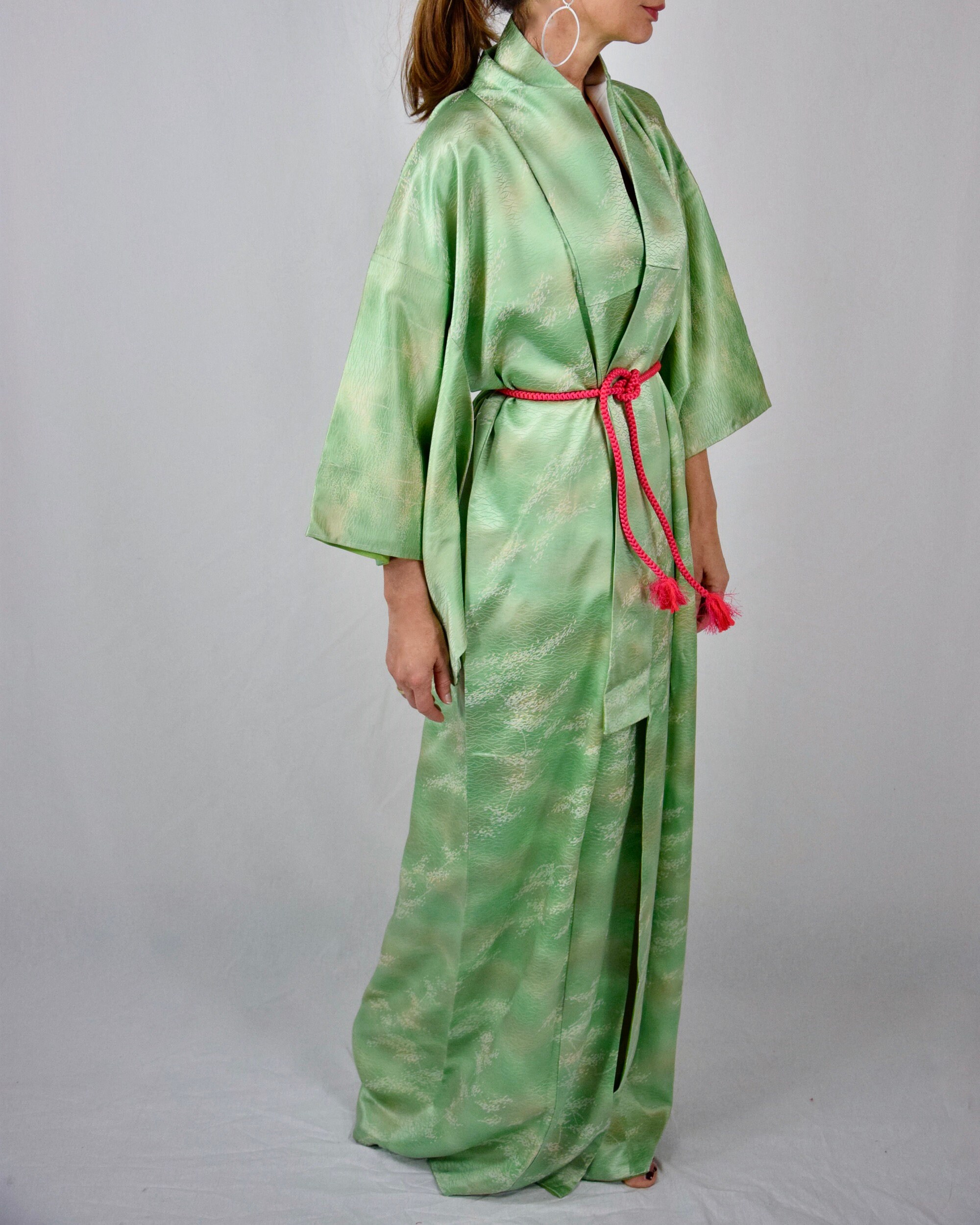 japanese-vintage-kimono-robe-silk-in-green-including-obijime-belt