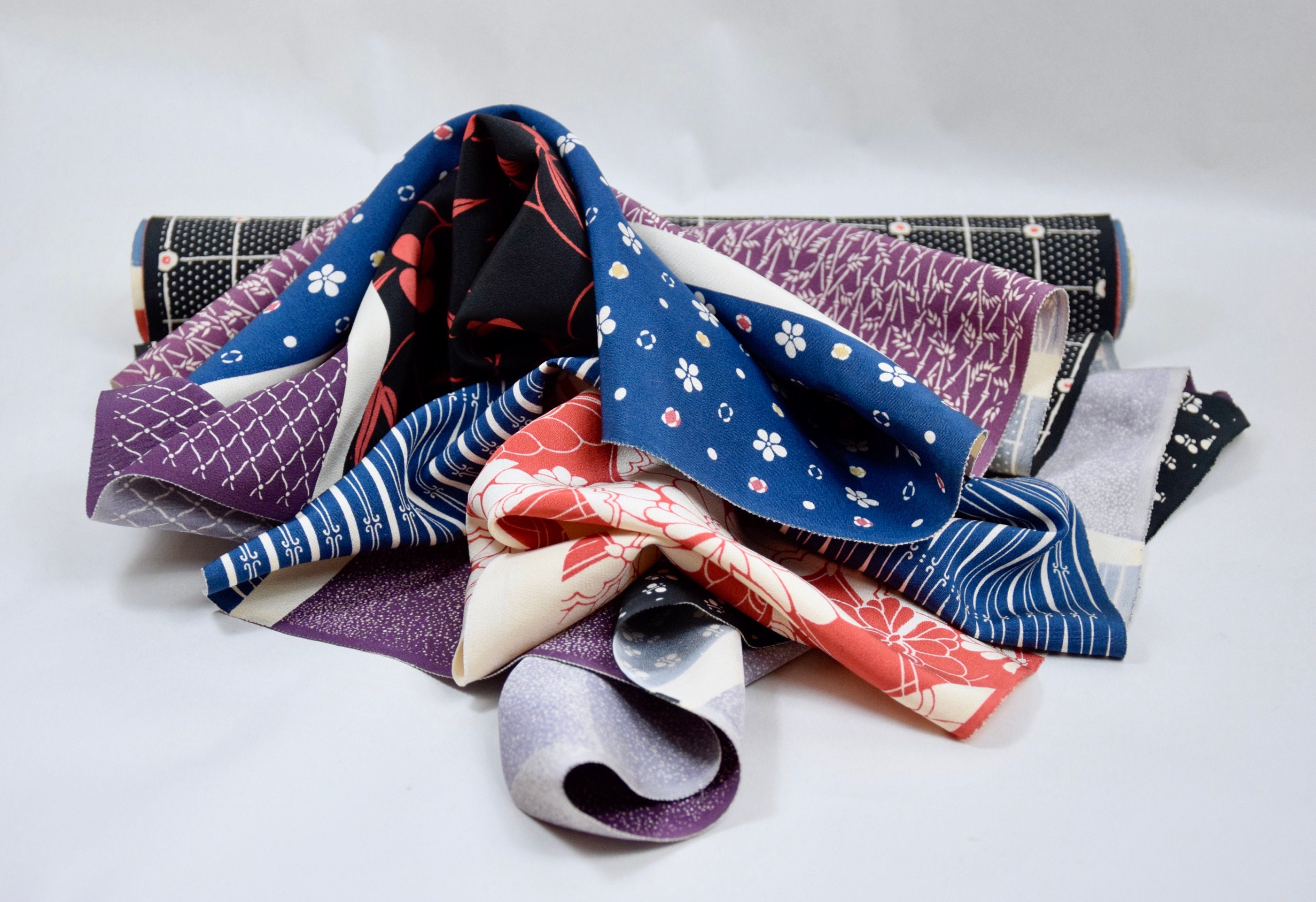 Kimono silk sample fabric, Unused fabric bolt with traditional Japanese