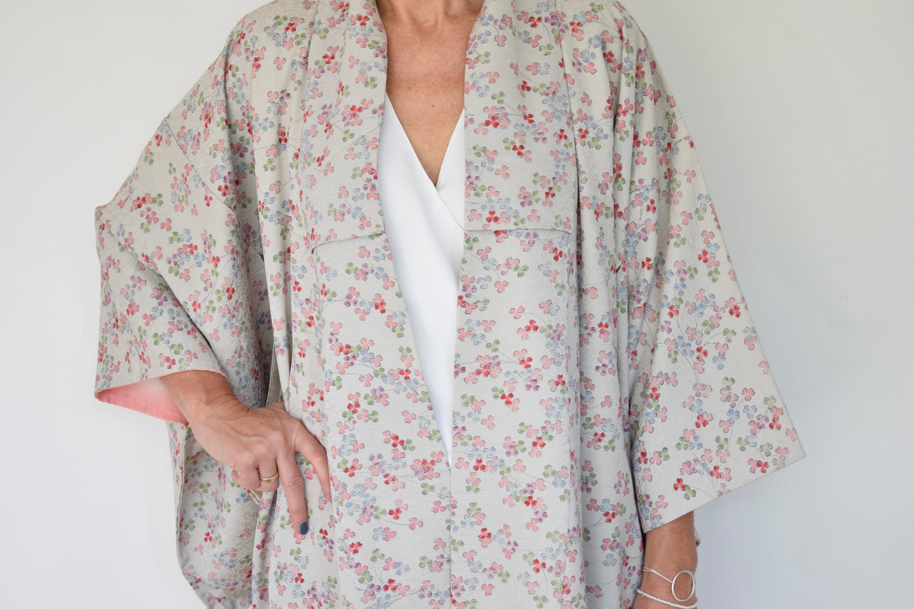 Japanese Vintage Silk Kimono with flowers & silk Obijime ...