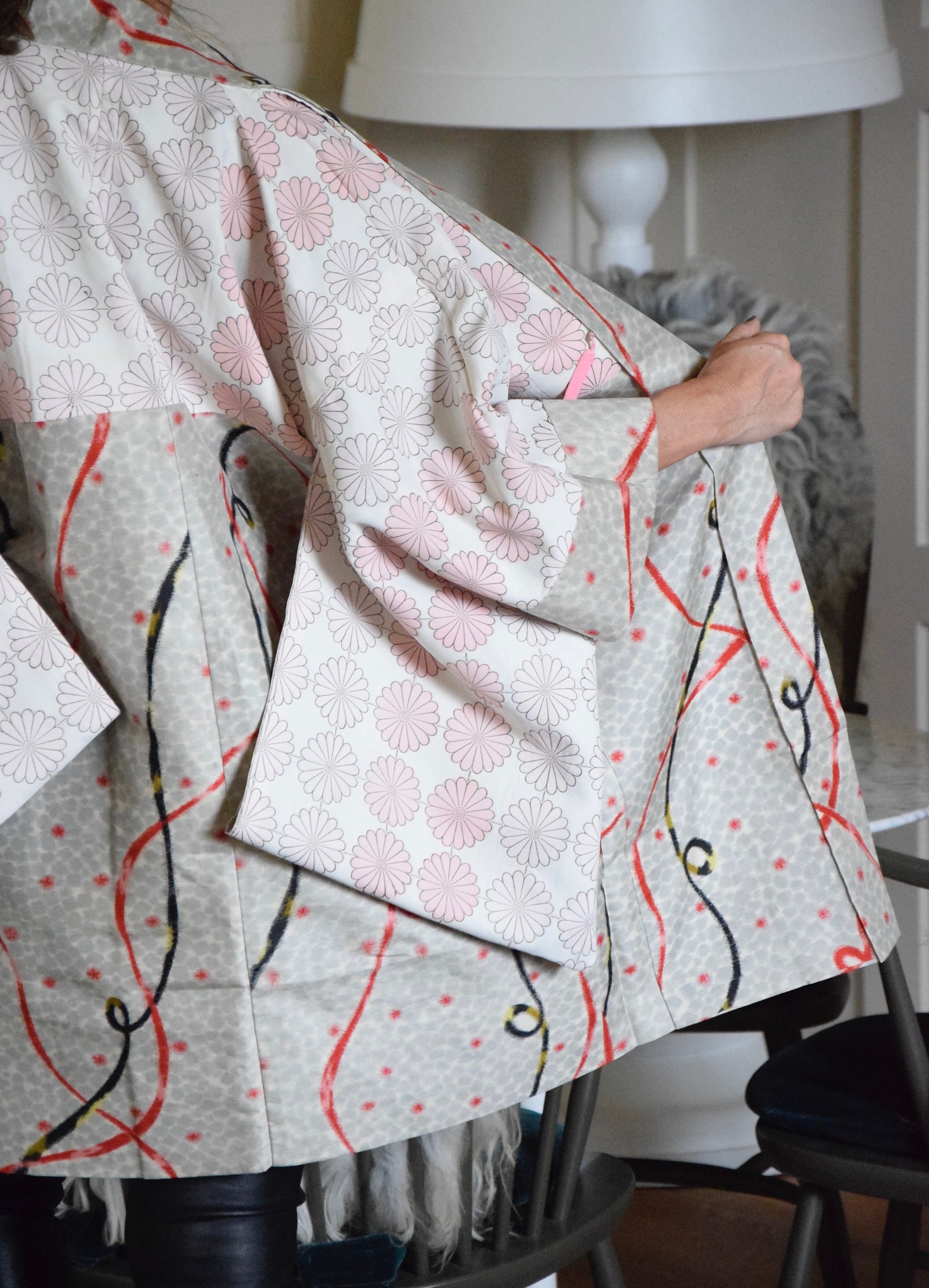 KimonoM\u00e4dchen, silk Ikat Kimono Jacket summer Jacket present Antique Meisen Haori Japanese short Kimono Sustainable fashion