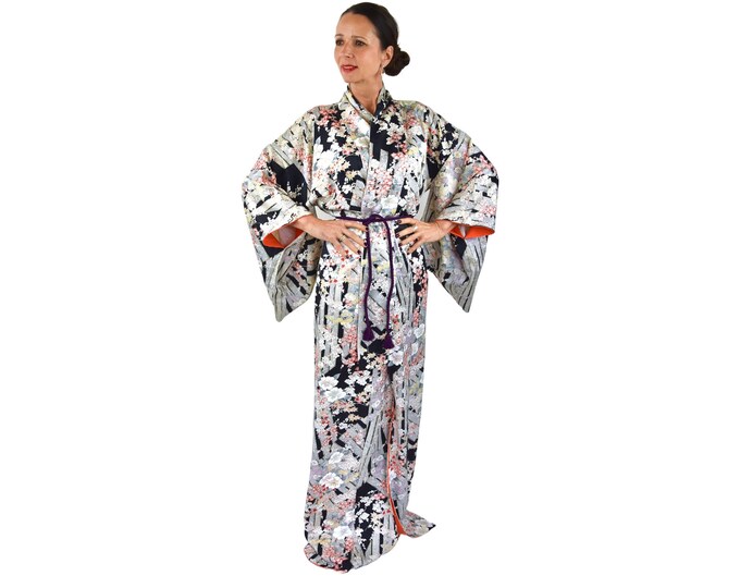 Black Japanese Kimono Robe made of high-quality Rinzu silk including silk belt, For Japan Lovers