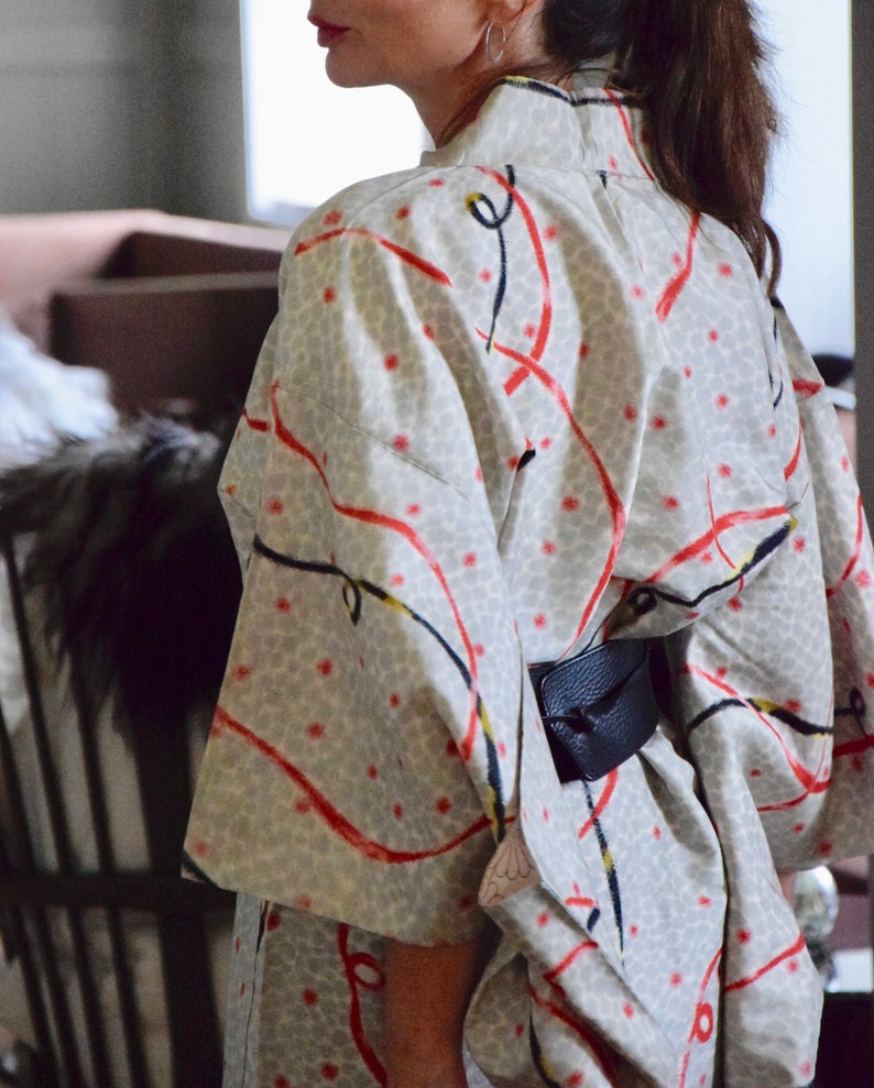 KimonoM\u00e4dchen, silk Ikat Kimono Jacket summer Jacket present Antique Meisen Haori Japanese short Kimono Sustainable fashion