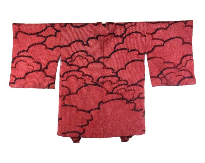 Japanese stylish Kimono Jacket in red made with Shibori Batik, Haori, Silk Kimono Jacket,  ships from Germany