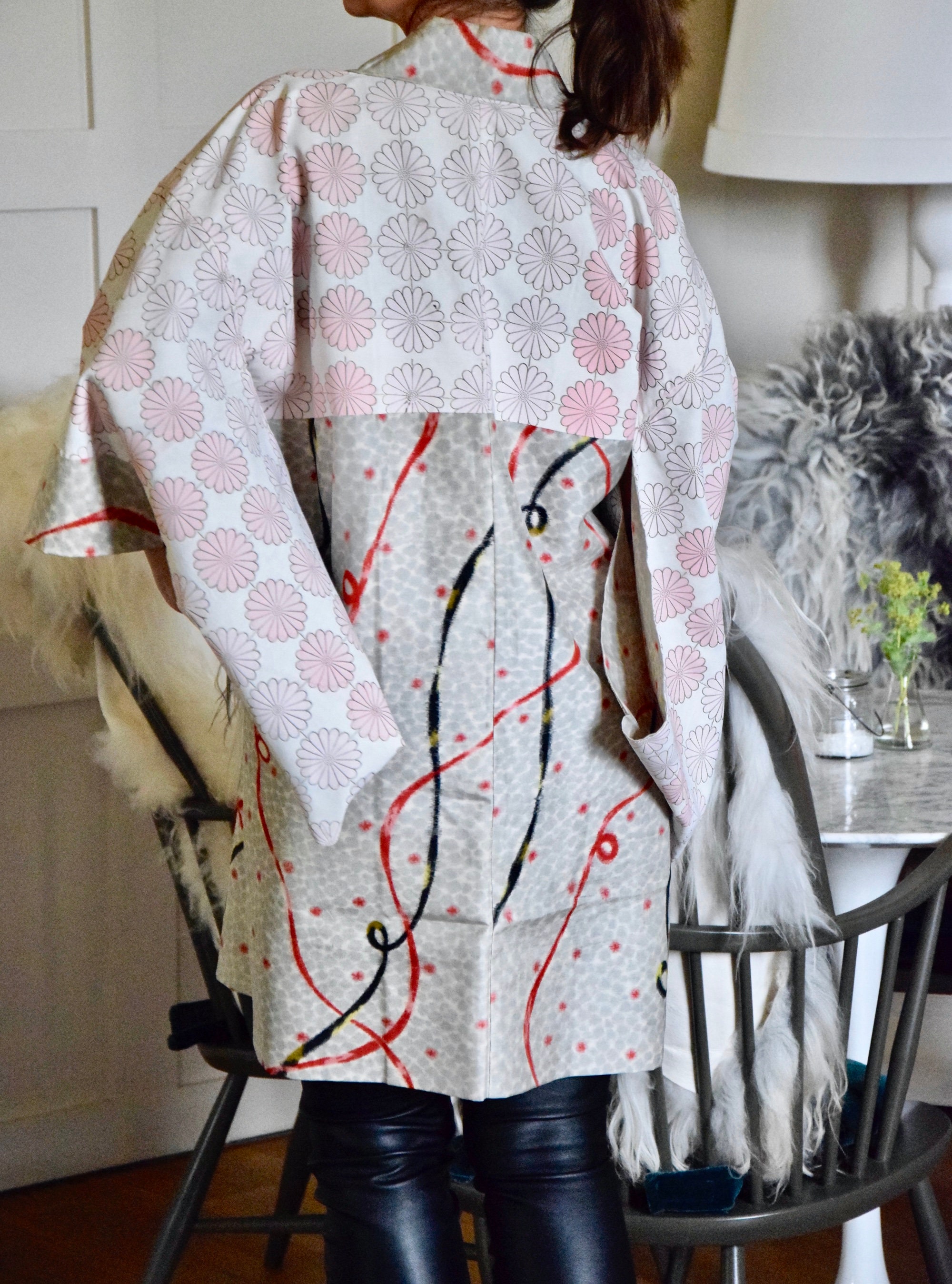 KimonoM\u00e4dchen, silk Ikat Kimono Jacket summer Jacket present Antique Meisen Haori Japanese short Kimono Sustainable fashion