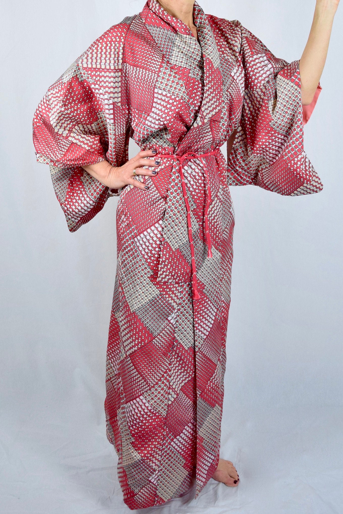 Japanese Vintage Kimono Robe in pink with free Obijime belt, cleaned