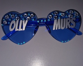 gafas de sol personalizadas con forma de corazón de concierto OLLY MURS