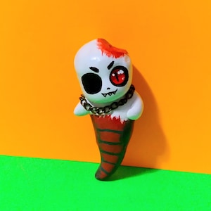 Smol horror snake
