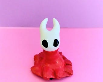 Hornet sits