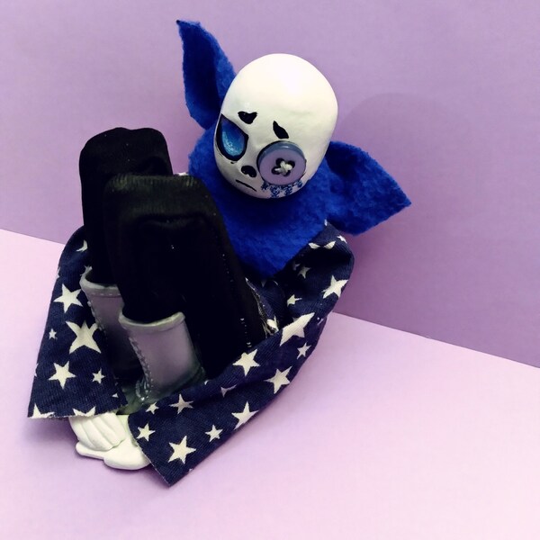 Blauer Knopf