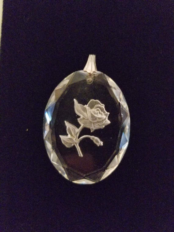 Crystal heart pendant, carved, silver, glass