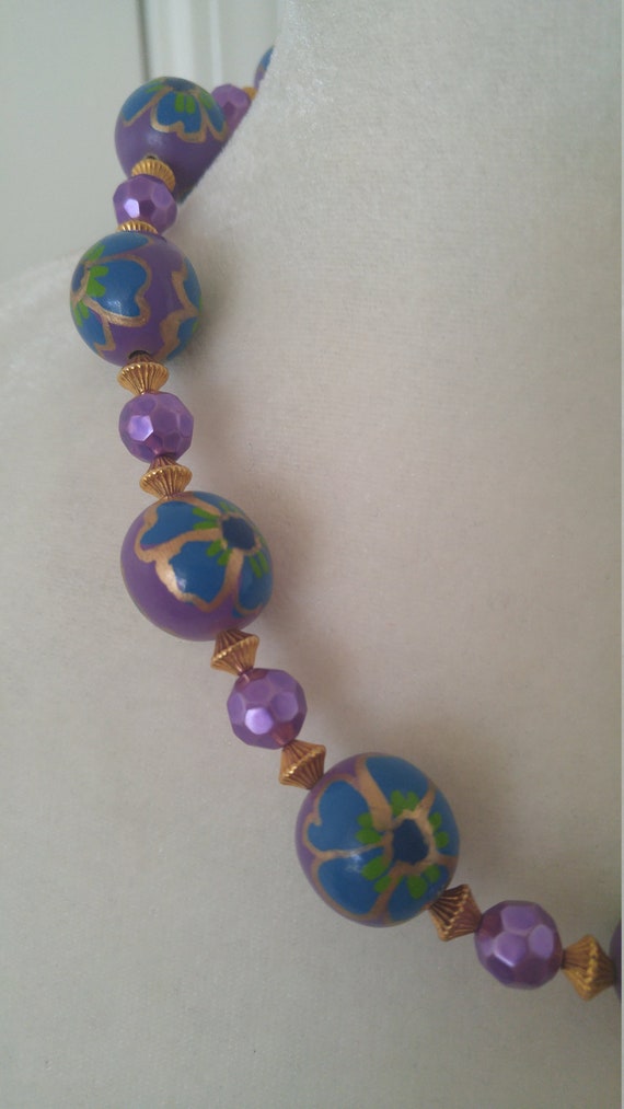 1950s hand painted floral wood bead necklace - image 2