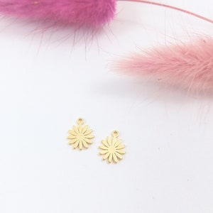 Interchangeable pendant "little flower". Pendant for Creole. Interchangeable pendants "Margerita" for hoop earrings. Swap trailer. Flower pendant