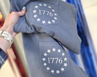Camiseta con bolsillo 1776, camisa patriótica bordada, camiseta inspirada en Betsy Ross, camiseta con bolsillo del 4 de julio, camiseta Comfort Colors USA