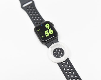 Luke3DP Watch Adapter for Holding a Carnival Ocean Medallion