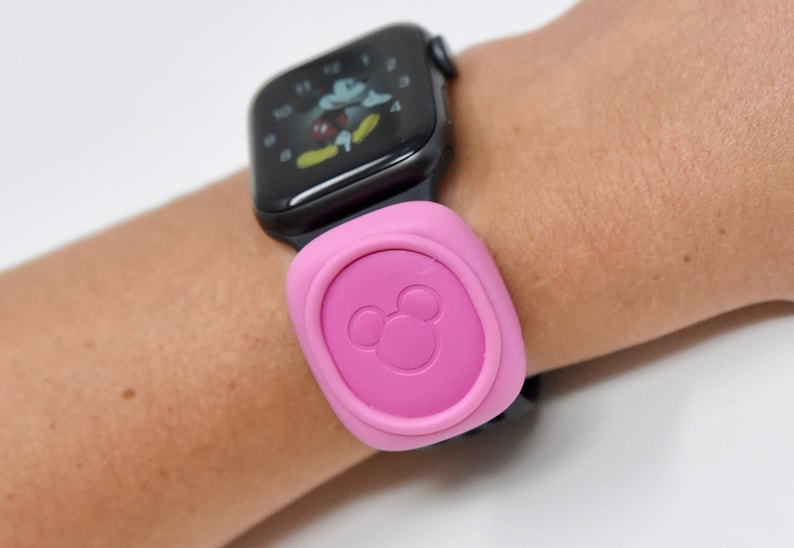 Flexible Watch Adapter Compatible with Disney Magic Band Smooth: Pink
