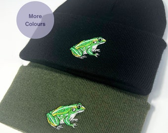 Frog Embroidered Beanie, Unisex embroidered Green frog head Beanie hat. Beanie hat for frog lovers. animal embroidered hat