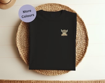 T-shirt brodé vache des Highlands écossais : t-shirt unisexe en coton biologique. Vêtements brodés animaux de la ferme
