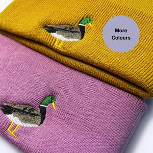 Gestickte Enten Mütze: Unisex Wintermütze, Geschenk für Vogelliebhaber