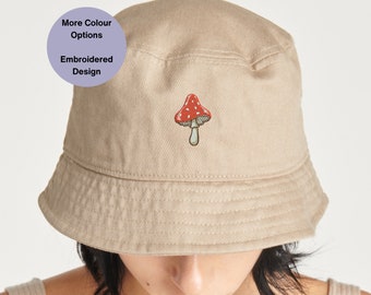 Broderad svamphatt: Solhatt i ekologisk bomull, festivalstil