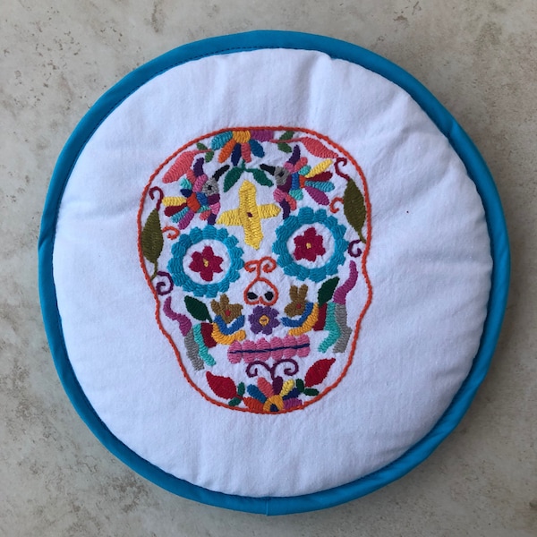 Hand made embroidered Mexican tortilla warmer