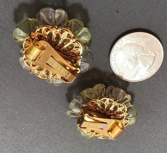 Hobe Flower Earrings View 3