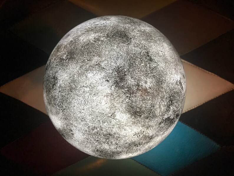 Large Wireless Moon Lamp Image 0
