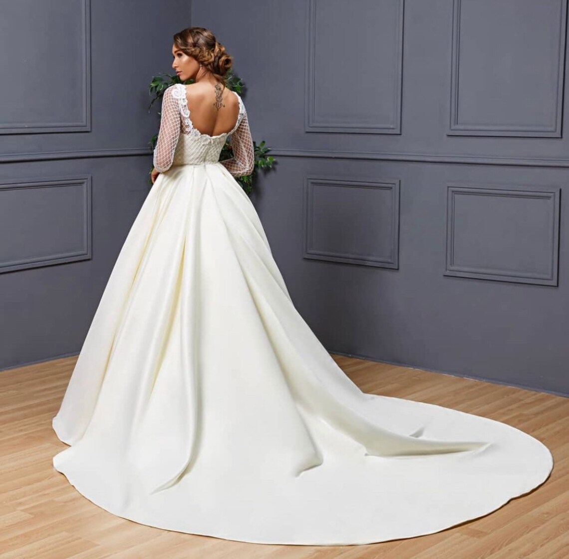 Lustrous Beautiful Heavy Quality Duchess Satin Wedding Dress Etsy UK lustrous-beautiful-heavy-quality-duchess-satin-wedding-dress-etsy-uk