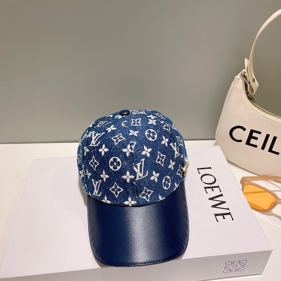 Louis vuitton hat -- - Gem Louis vuitton hat -- - Gem