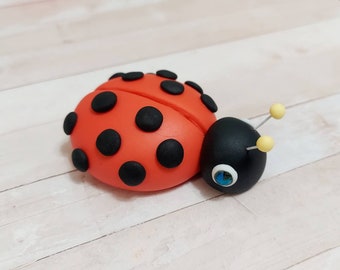 Cute 3D Fondant Ladybug Cake Topper