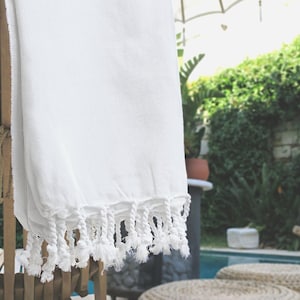 White Turkish Towel, Peshtemal, Hammam Towel, Turkish Beach Towel, Turkish Bath Towel, %100 Cotton Fouta