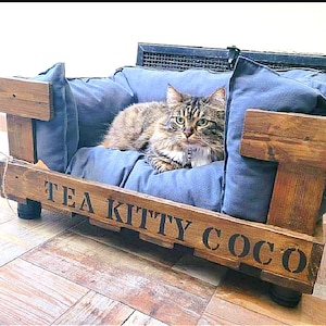 Personalized beds for cats, handmade cat furniture, custom pet beds, pallet wood furniture, reclaimed wood bed cats, gift for cat lovers,