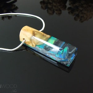 Northern lights necklace,Wood Resin Pendant,Aurora borealis,iridescent lab opal,anniversary gift,Wood Resin Jewelry,Handmade opal pendant