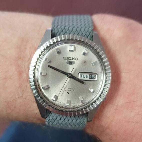 Seiko stainless steel 6119 hotsell