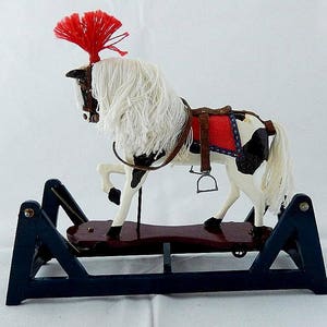 Escala de cavalo de balanço artesanal 1:12