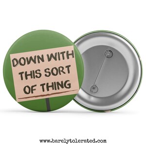 Weg met dit soort dingen: badge/knop/speld, magneet of sleutelhanger vader Ted