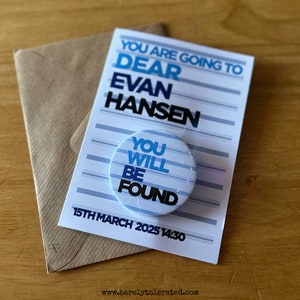 Dear Evan Hansen Reveal Card & Badge / Dear Evan Hansen Biglietto di auguri