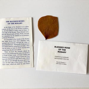 Gesegnete Rosenkranz | Unserer Lieben Frau vom Rosenkranz von Fatima Gebetsblatt & Gesegnete Rosen
