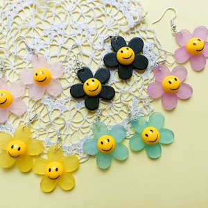 Smiley flower earrings