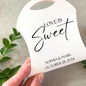 Cajas de regalo de boda personalizadas / Pedidos al por mayor de 25, 50 o 100 cajas de bienvenida para invitados / Regalos memorables para su día especial
